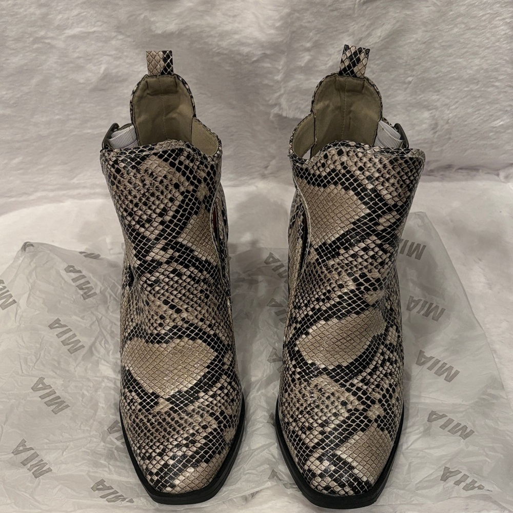 MIA Beige and Black Patterned Ankle Booties - Picture 3 of 10